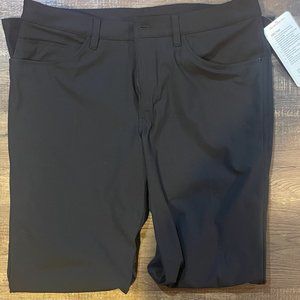 Men's New (NWT) Black Lululemon ABC Classic Pant size 34L